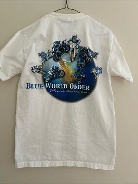 05 'Blue World Order' Yamaha Racing Graphic Tee - White size small